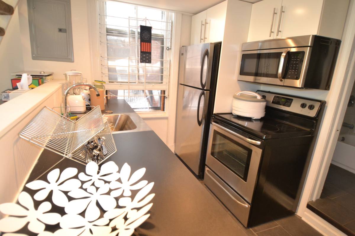 Apartment for rent at 2310 Delancey St #2R, Philadelphia, PA 19103