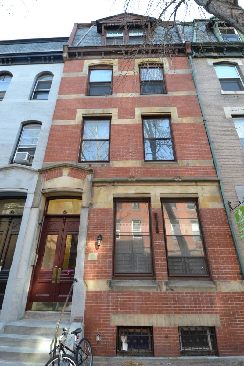 Apartment for rent at 2310 Delancey St #2R, Philadelphia, PA 19103