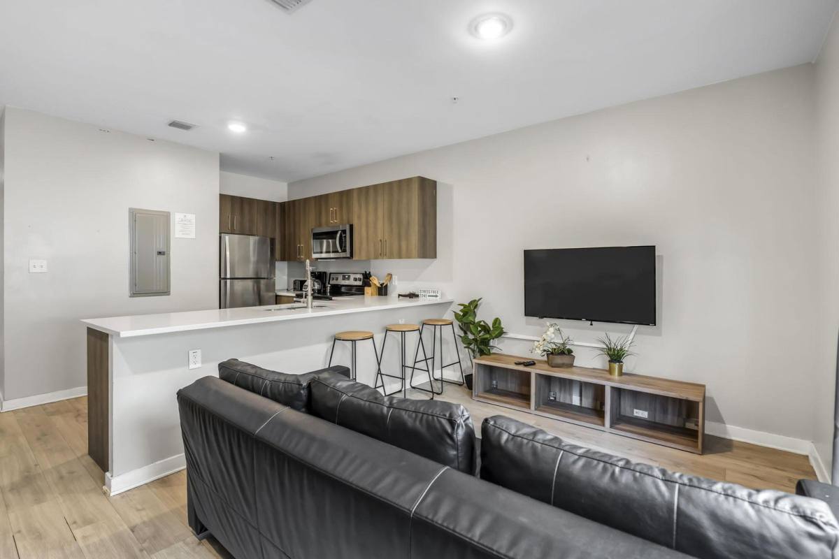 Townhouse for rent at 171 NW 158th St, Miami, FL 33169