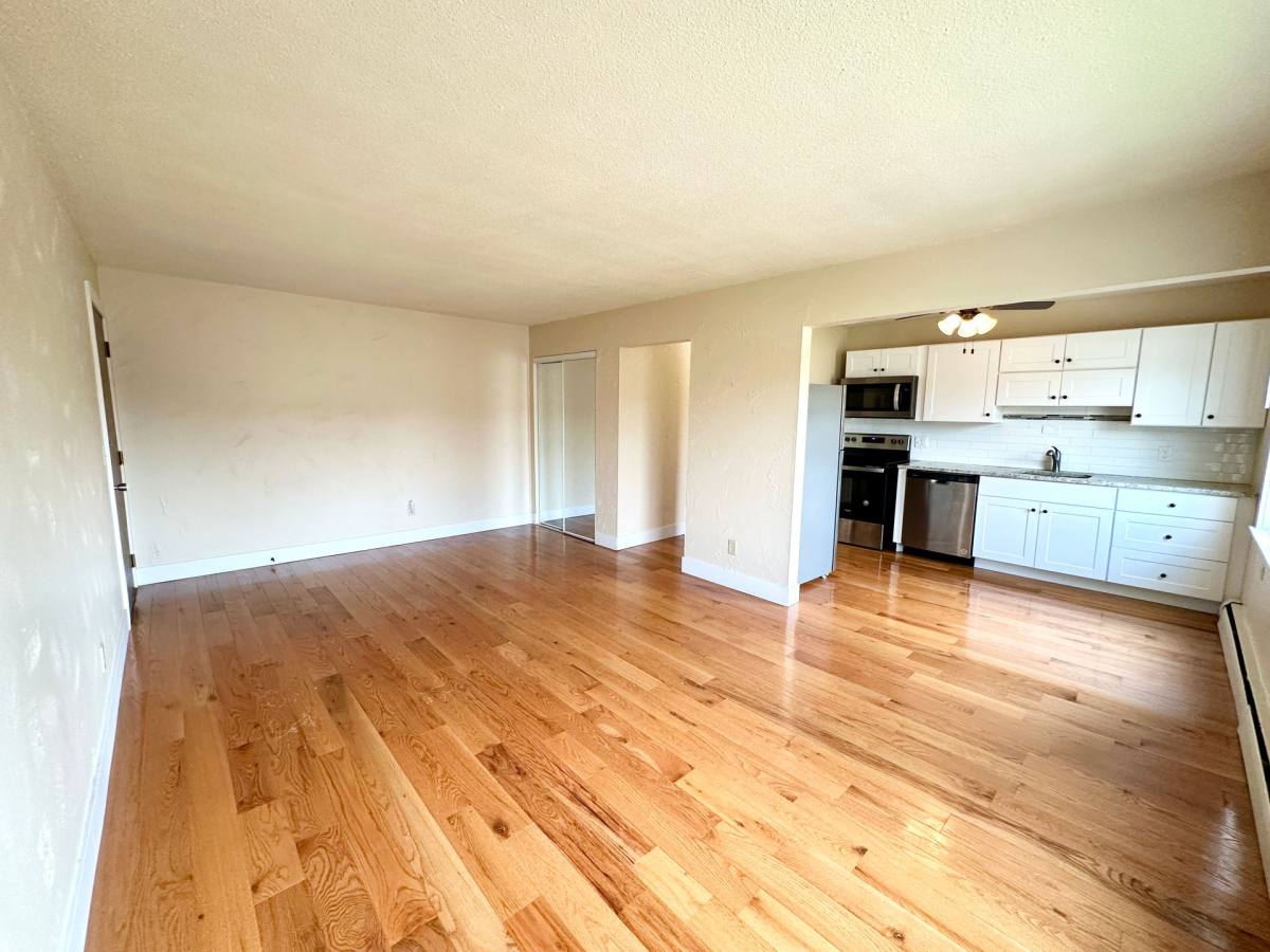 Apartment for rent at 8216 W 31st St, Minneapolis, MN 55426