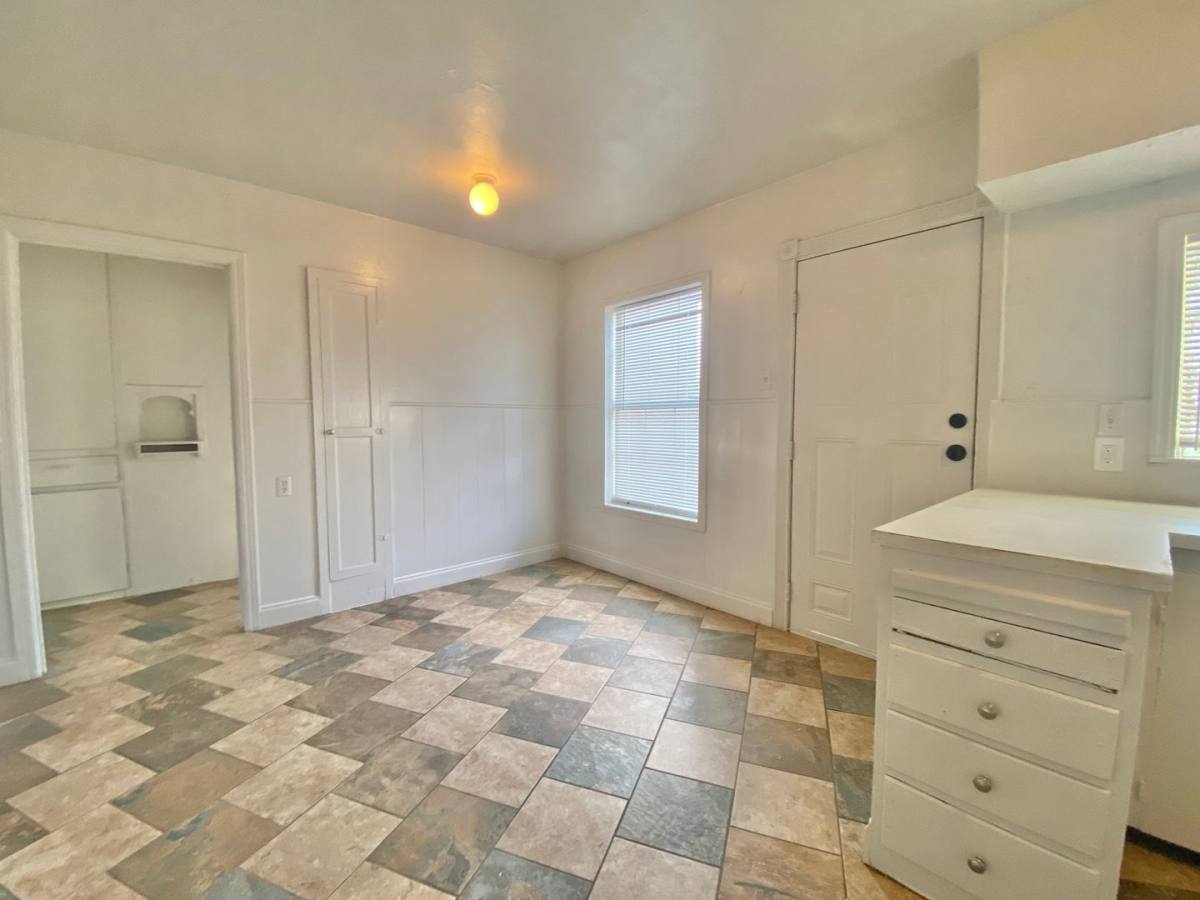 Apartment for rent at 1923 39th, Lubbock, TX 79412