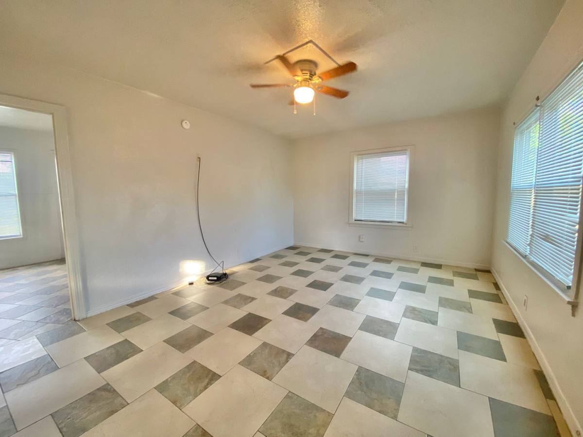 Apartment for rent at 1923 39th, Lubbock, TX 79412