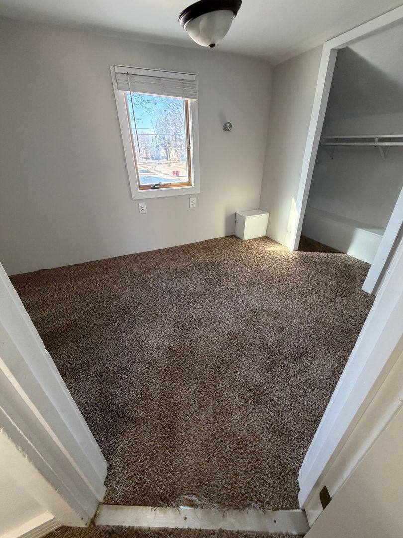 House for rent at 1006 3rd Ave SE, Rochester, MN 55904