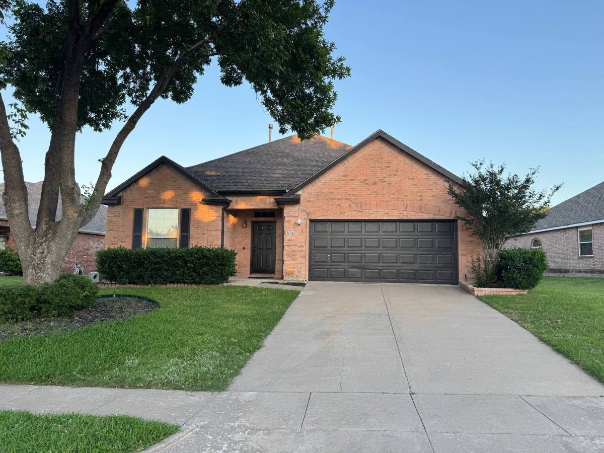 House for rent at 3136 Deleon Dr, Plano, TX 75025