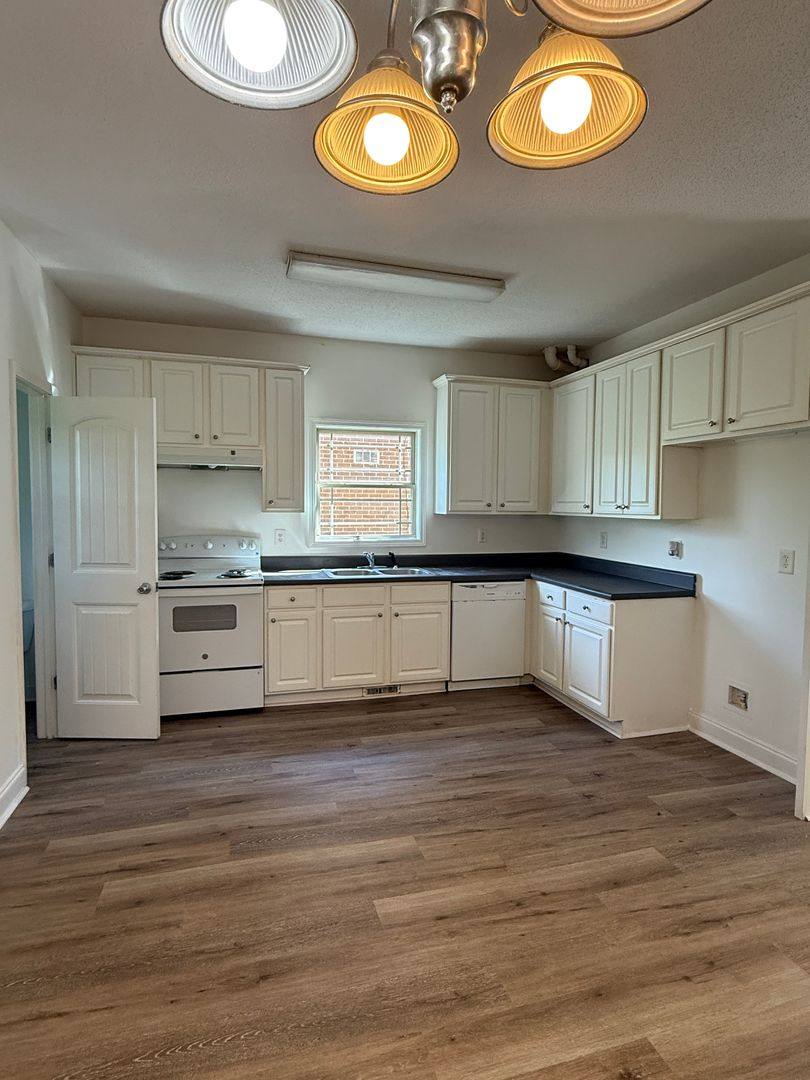 House for rent at 8189 Spillers Dr, Covington, GA 30014