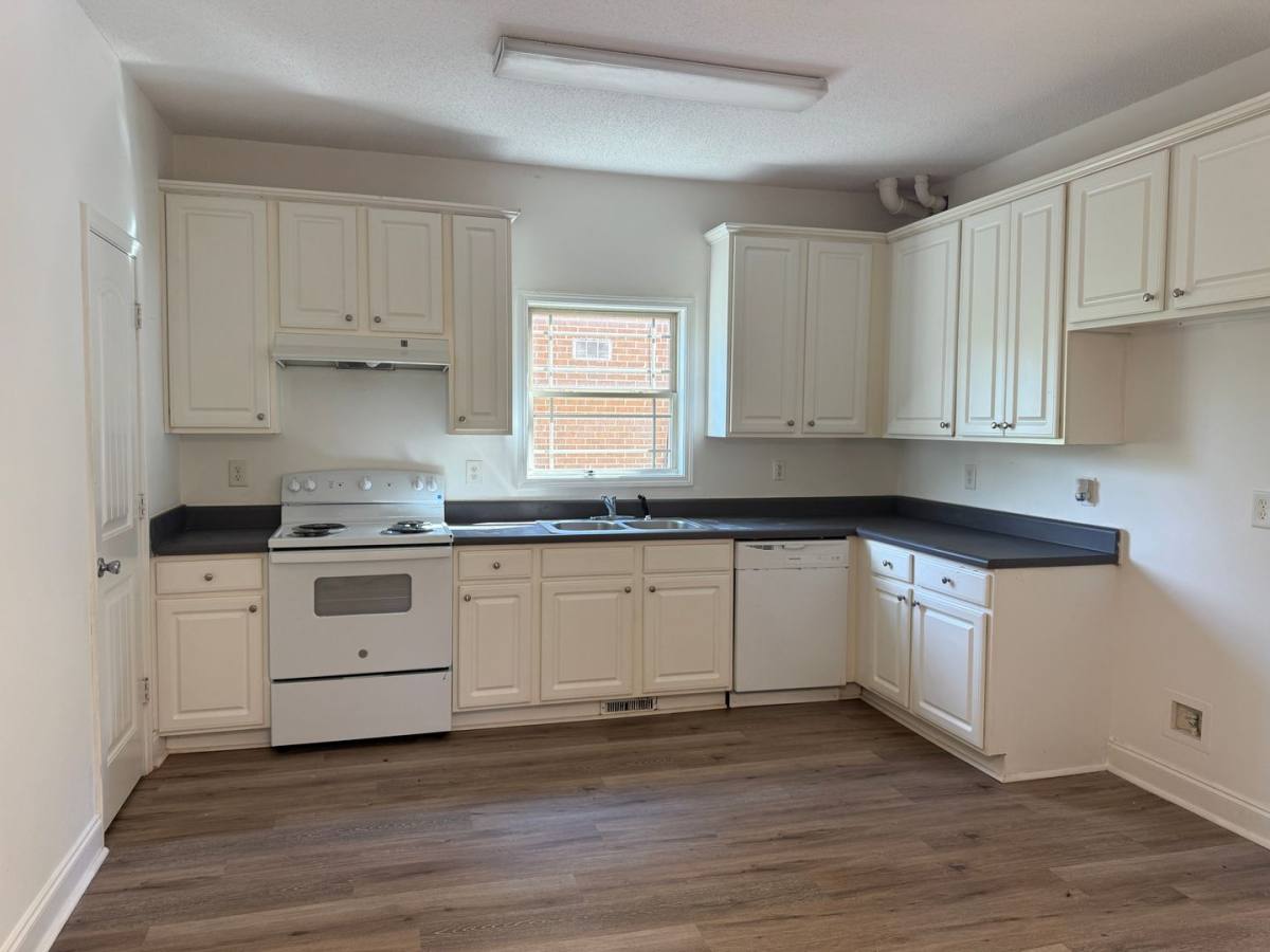 House for rent at 8189 Spillers Dr, Covington, GA 30014