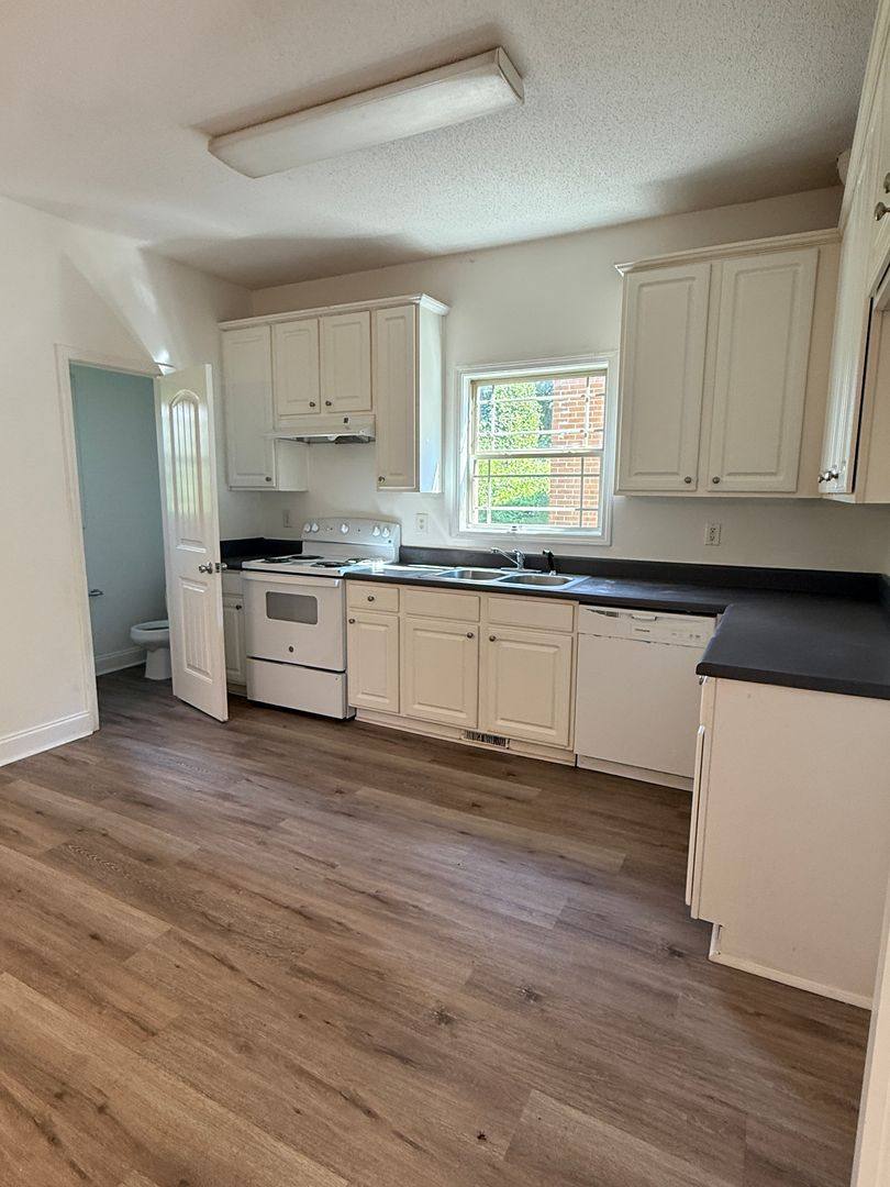 House for rent at 8189 Spillers Dr, Covington, GA 30014