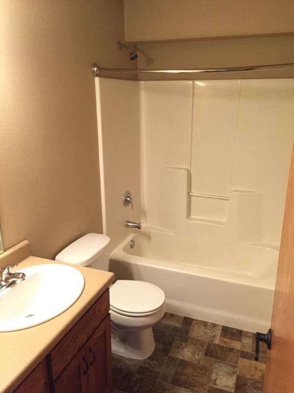 House for rent at 1723 Torrey Pines Dr, Brookings, SD 57006