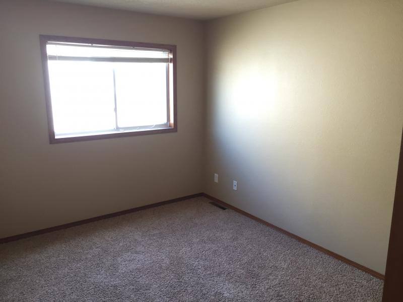 House for rent at 1723 Torrey Pines Dr, Brookings, SD 57006