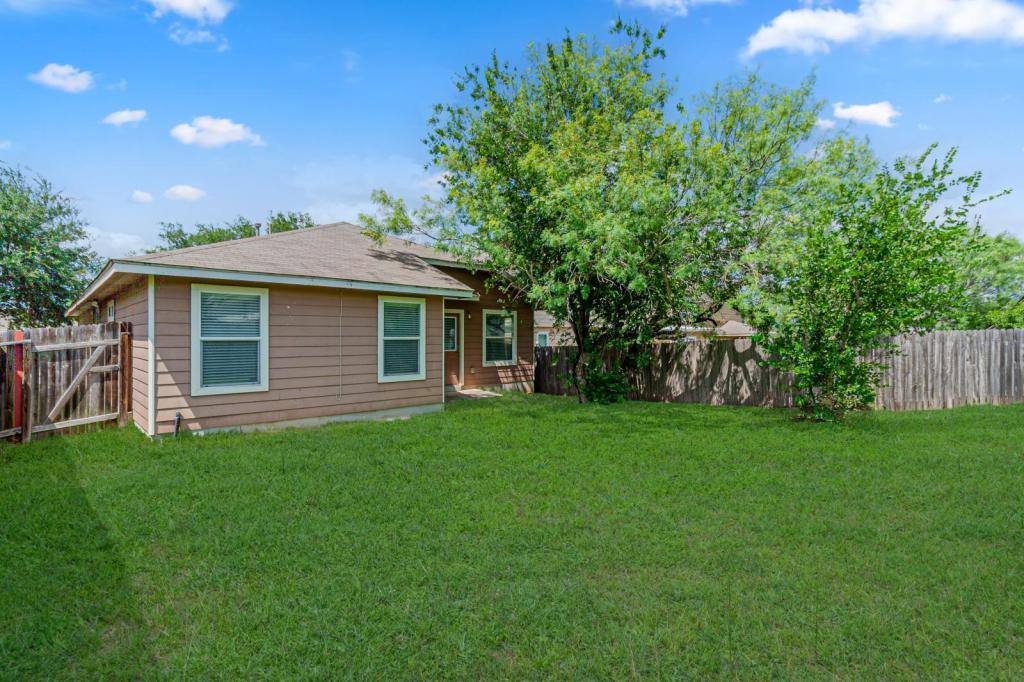 House for rent at 139 Nesting Garden, San Antonio, TX 78253