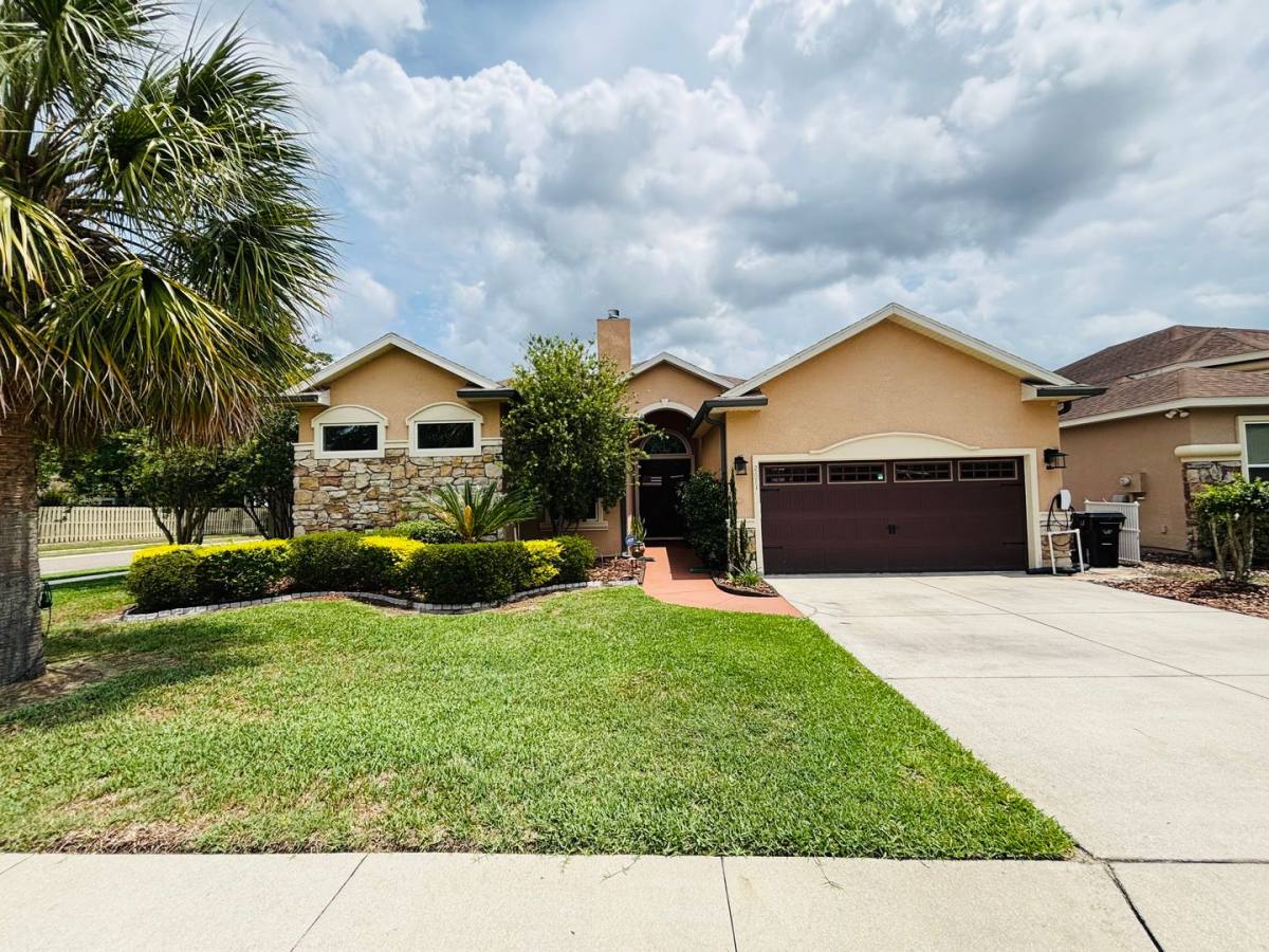 House for rent at 2671 NW 147th St, Newberry, FL 32669