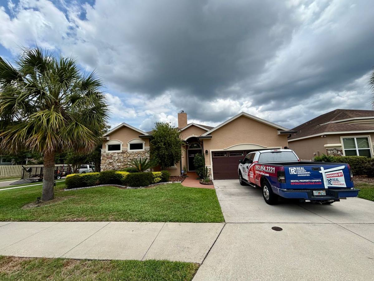 House for rent at 2671 NW 147th St, Newberry, FL 32669