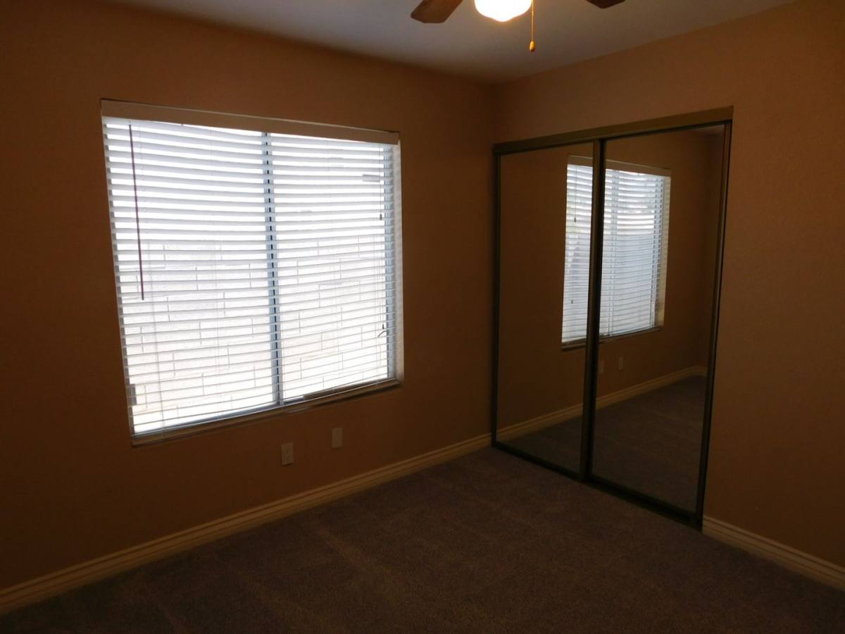 House for rent at 400 Opal Dr, Henderson, NV 89015