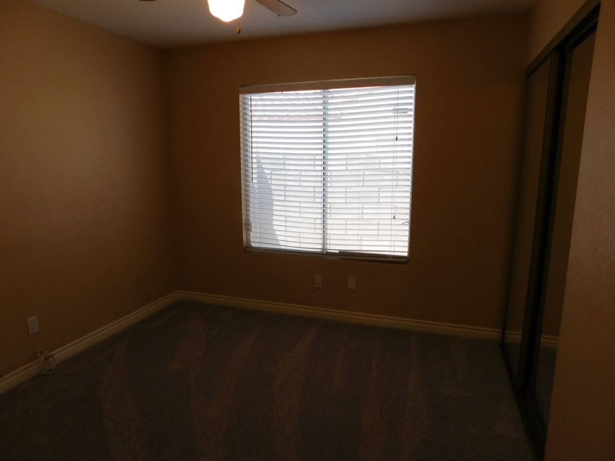 House for rent at 400 Opal Dr, Henderson, NV 89015