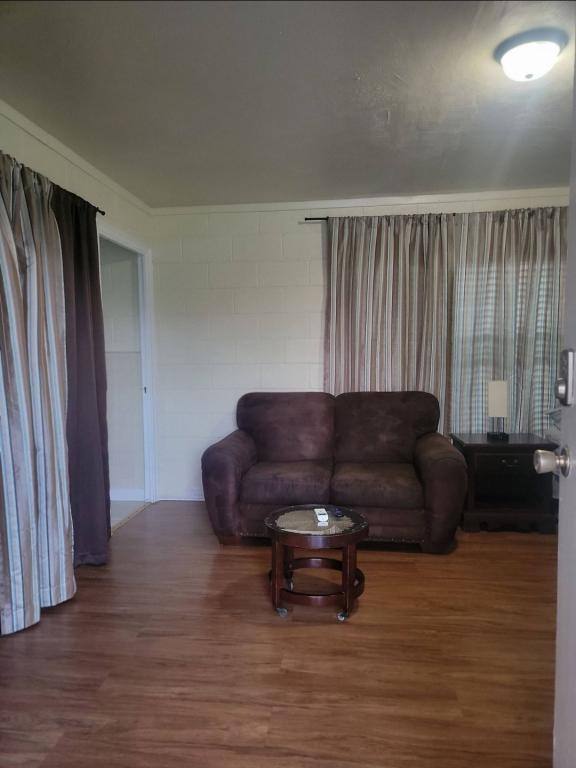 Apartment for rent at 227 Deerwood Dr, San Antonio, TX 78209