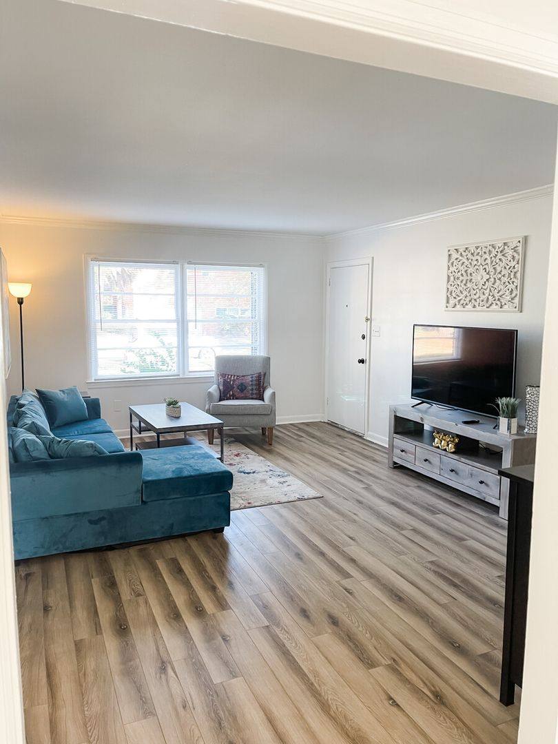 Apartment for rent at 23 Berkley Place, Savannah, GA 31405