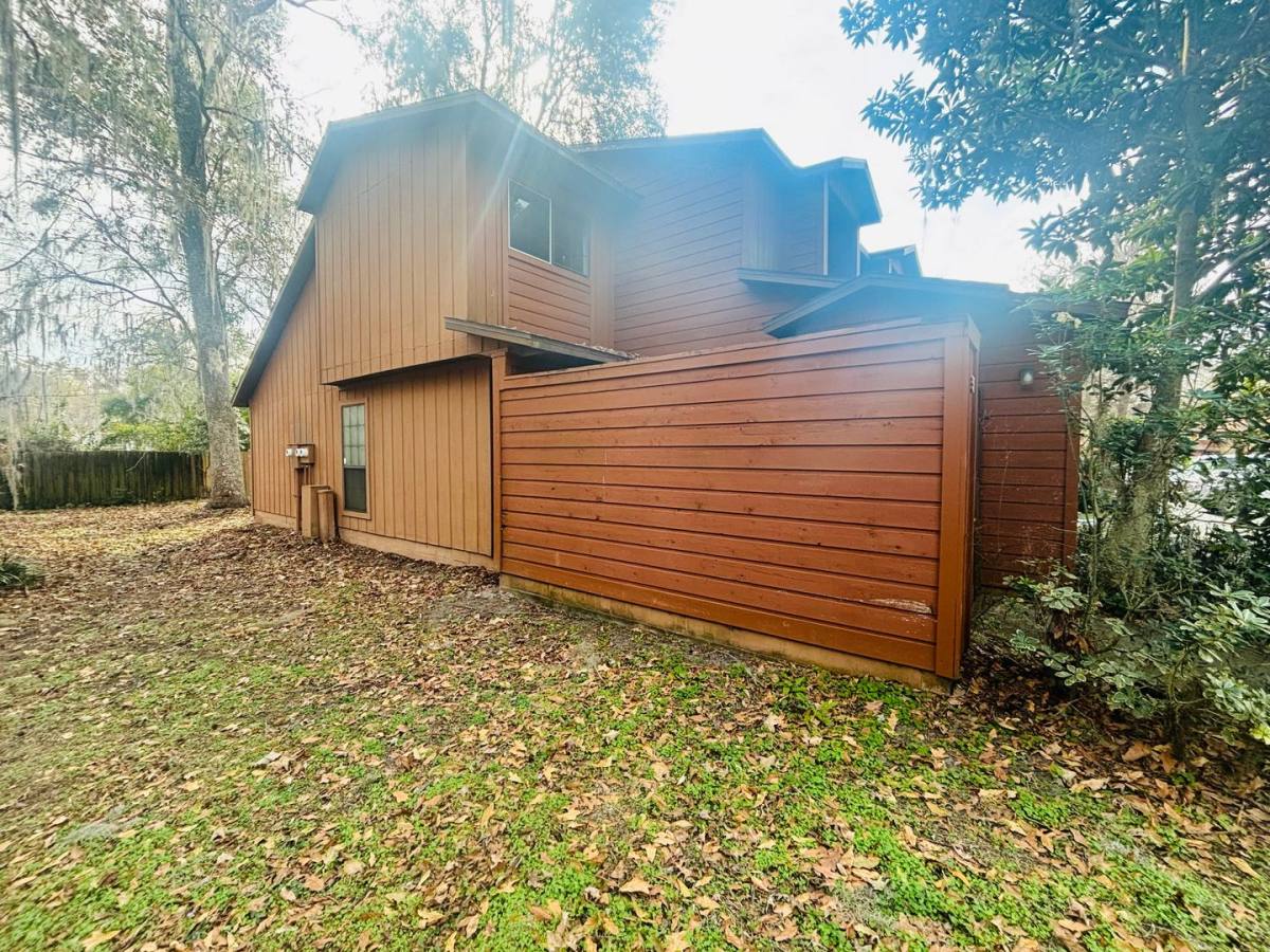 Townhouse for rent at 900 SW 62nd Blvd, Gainesville, FL 32607