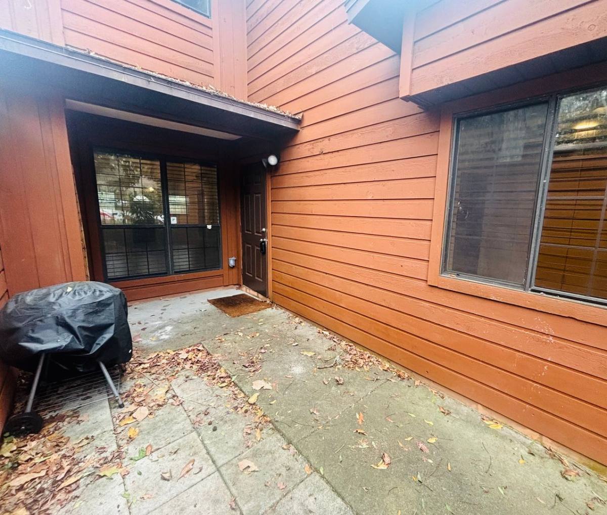 Townhouse for rent at 900 SW 62nd Blvd, Gainesville, FL 32607
