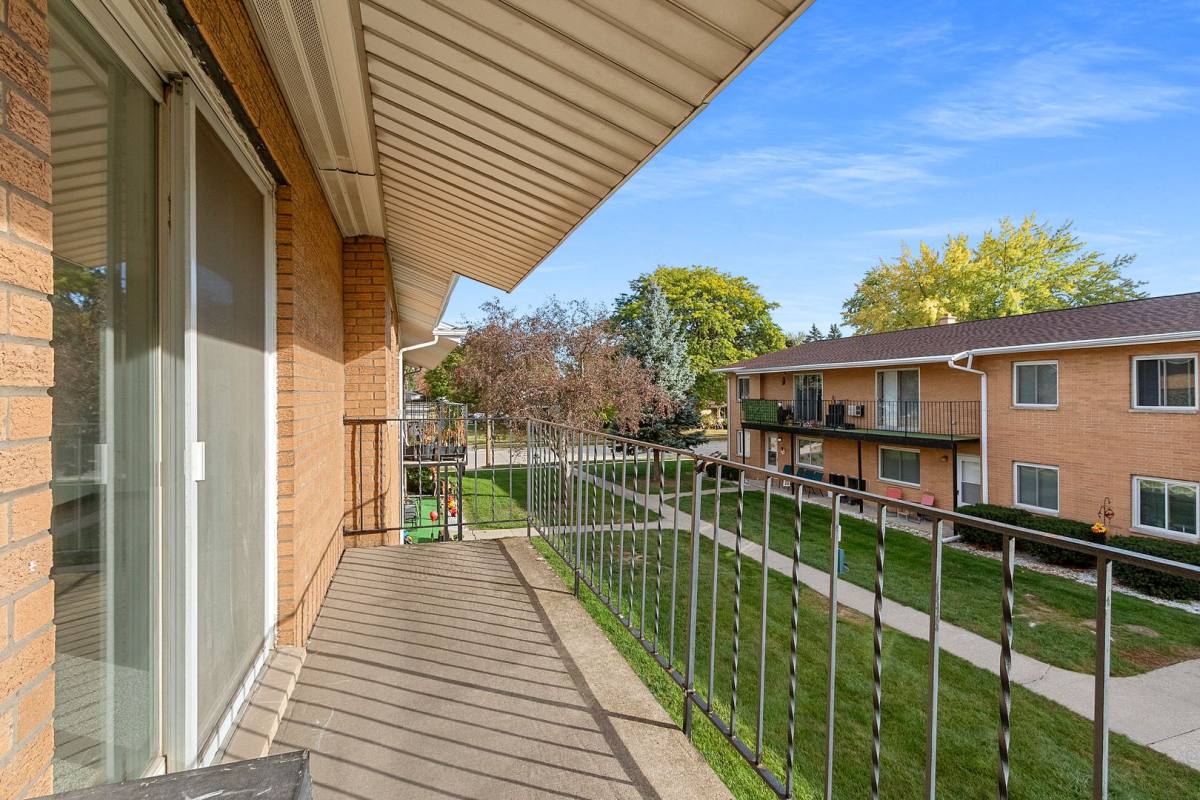 Apartment for rent at 909 Joyce St, Kaukauna, WI 54130