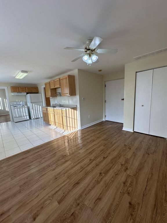 Apartment for rent at 420 N St, Yale, MI 48097