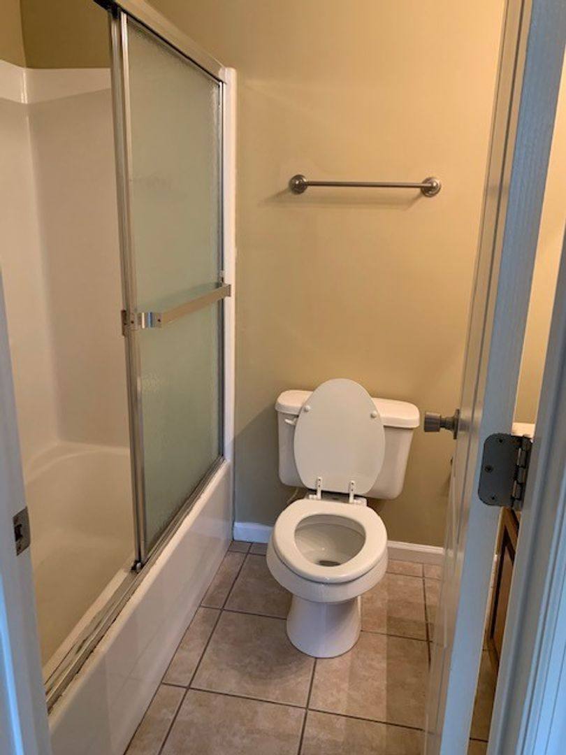 Townhouse for rent at 2705 Pineview Dr, Valdosta, GA 31602