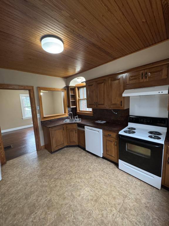 House for rent at 8311 Jadwin St, Cincinnati, OH 45216