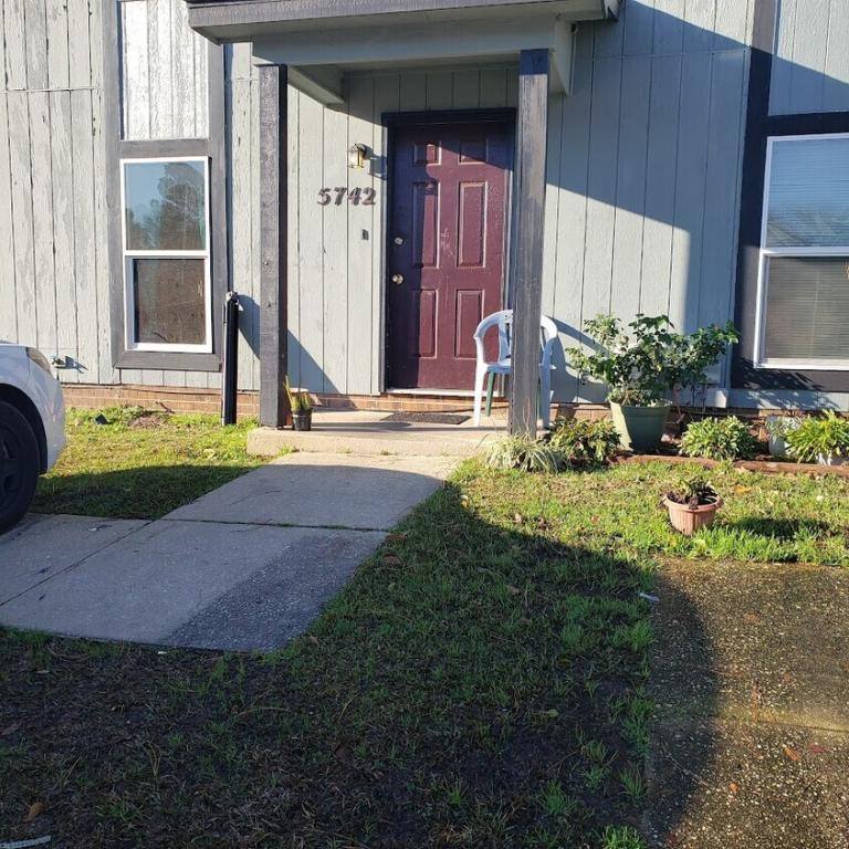 Townhouse for rent at 5742 Aftonshire Dr, Fayetteville, NC 28304