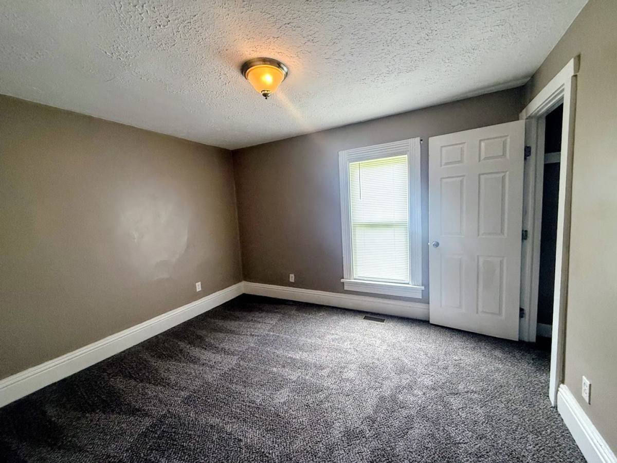 House for rent at 116 Maple Ave SE, Massillon, OH 44646