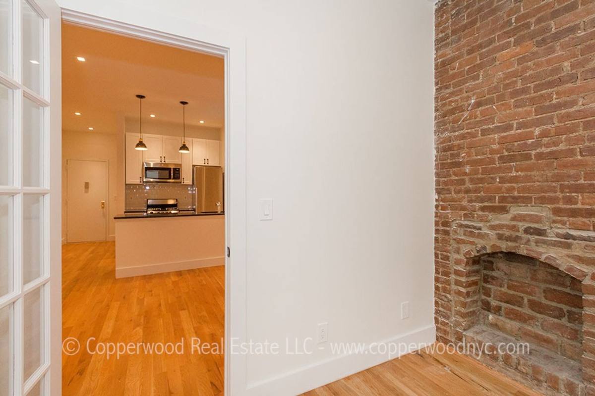 Apartment for rent at 234 E 83rd St, New York, NY 10028