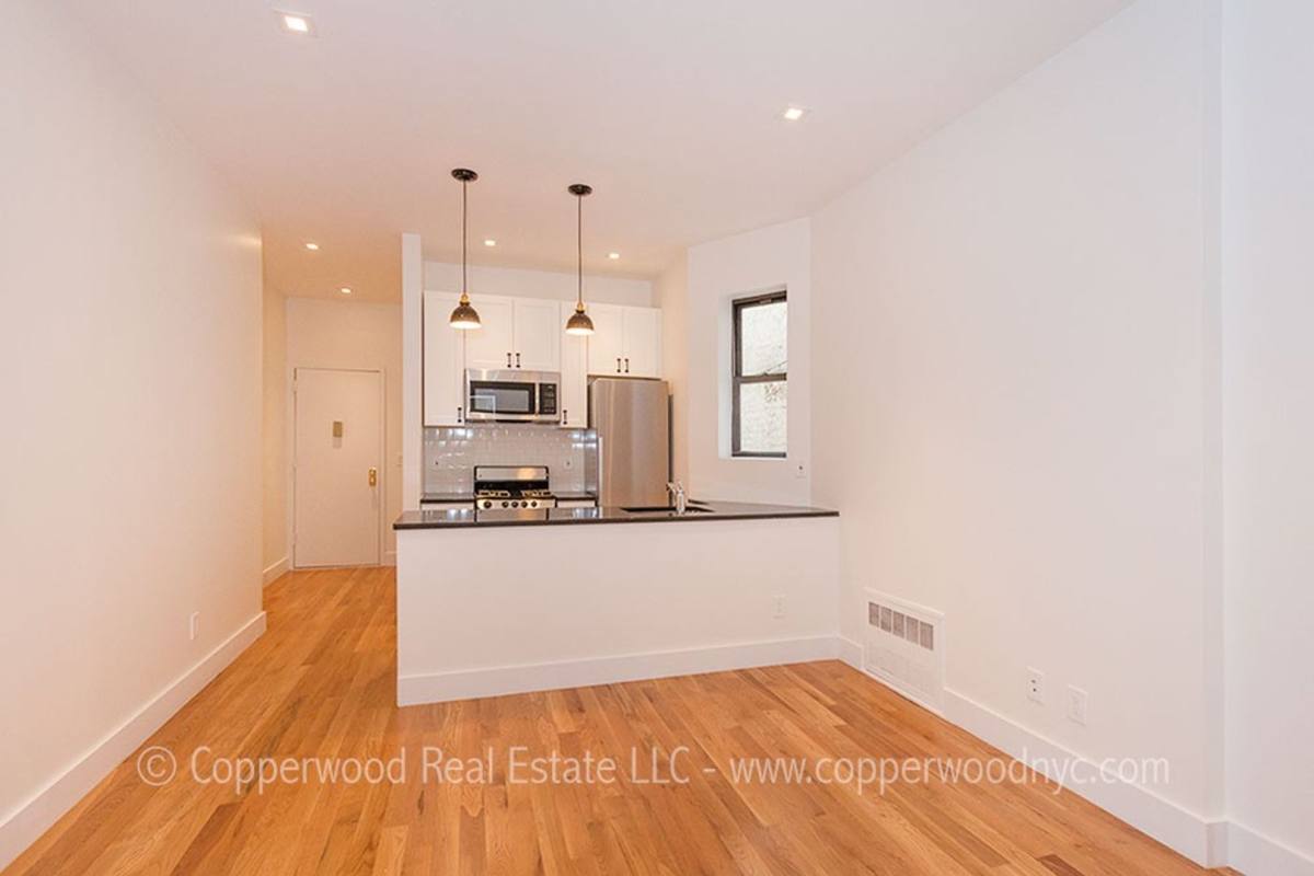 Apartment for rent at 234 E 83rd St, New York, NY 10028