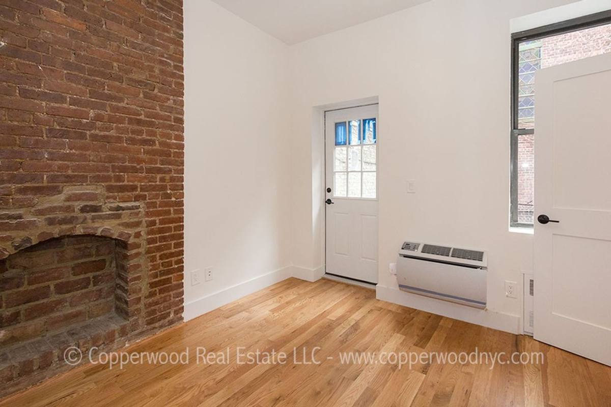 Apartment for rent at 234 E 83rd St, New York, NY 10028
