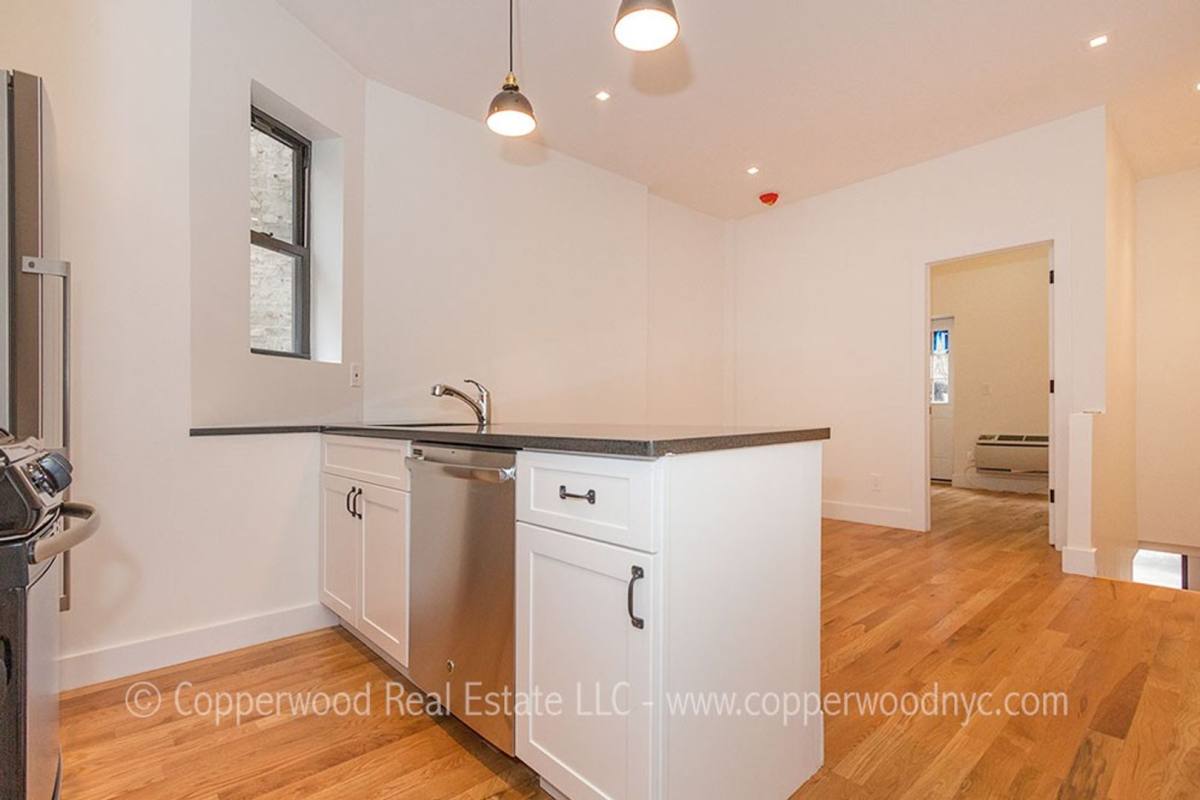 Apartment for rent at 234 E 83rd St, New York, NY 10028
