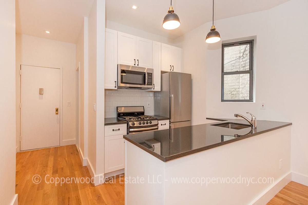 Apartment for rent at 234 E 83rd St, New York, NY 10028