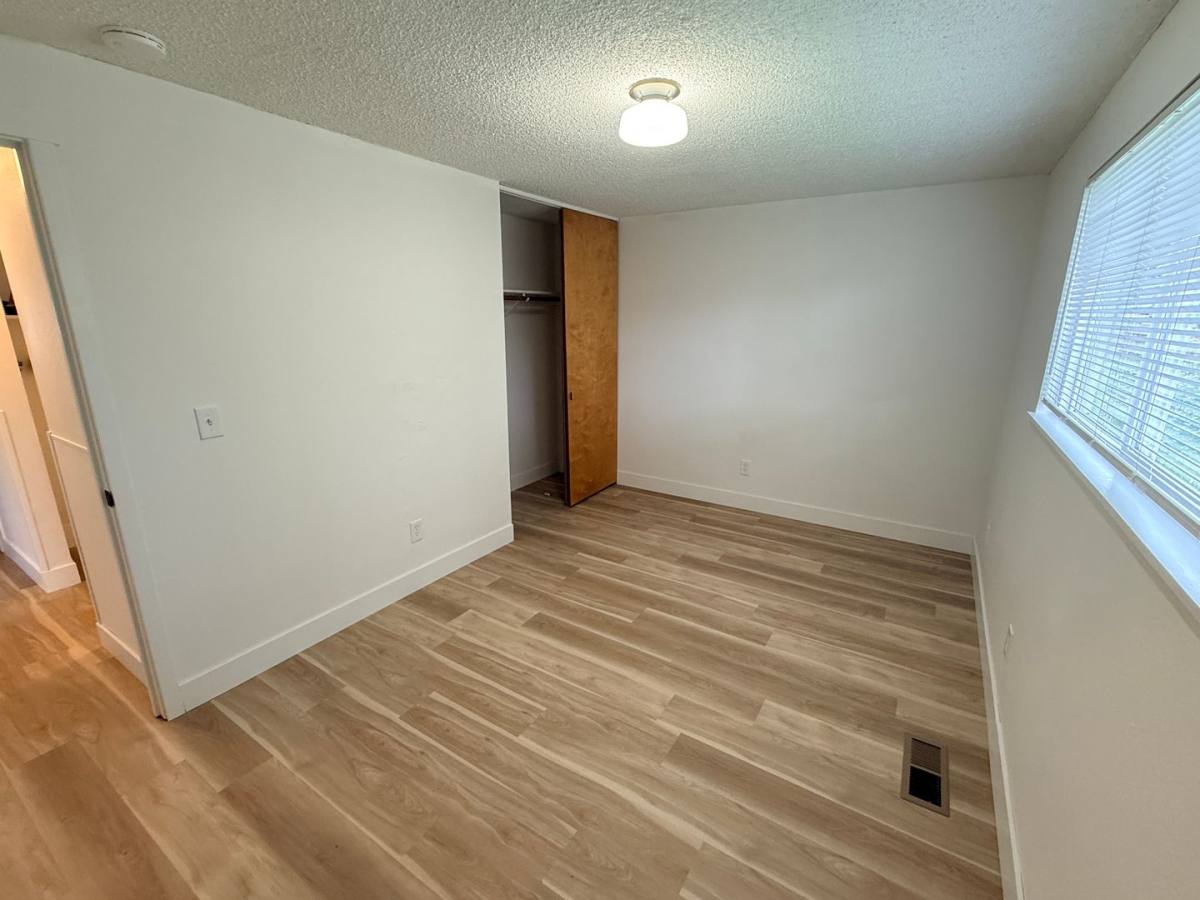 House for rent at 6228 SE Knapp, Portland, OR 97206