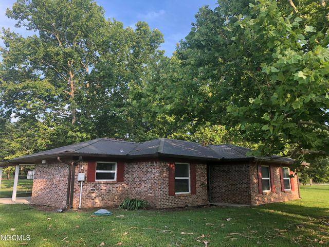 House for rent at 14221 Suburban Dr, Ocean Springs, MS 39564