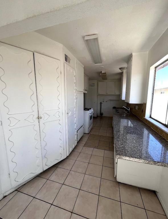 House for rent at 38532 33rd St E, Palmdale, CA 93550