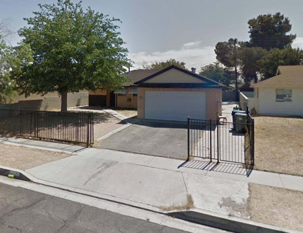 House for rent at 38532 33rd St E, Palmdale, CA 93550