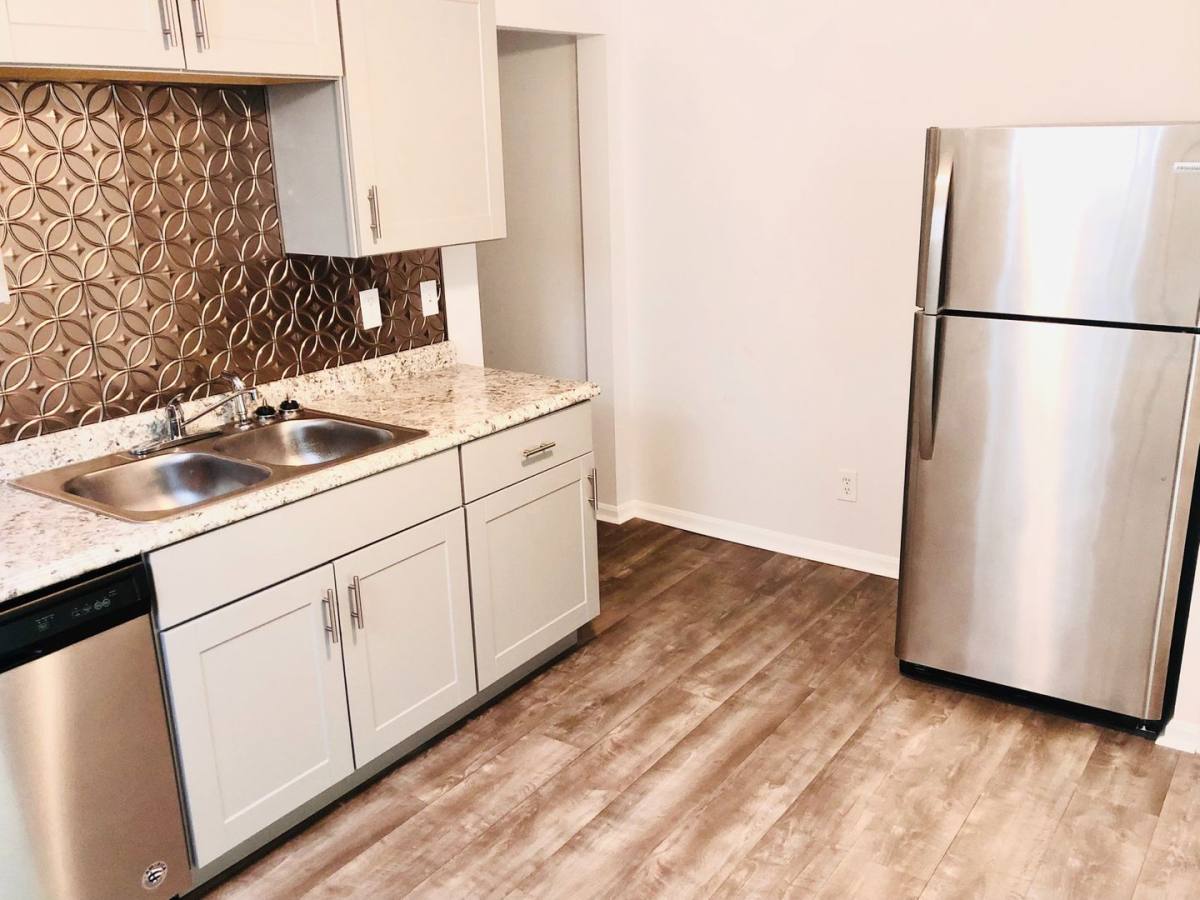 Apartment for rent at 2104-2106 W Delaware St, Evansville, IN 47720