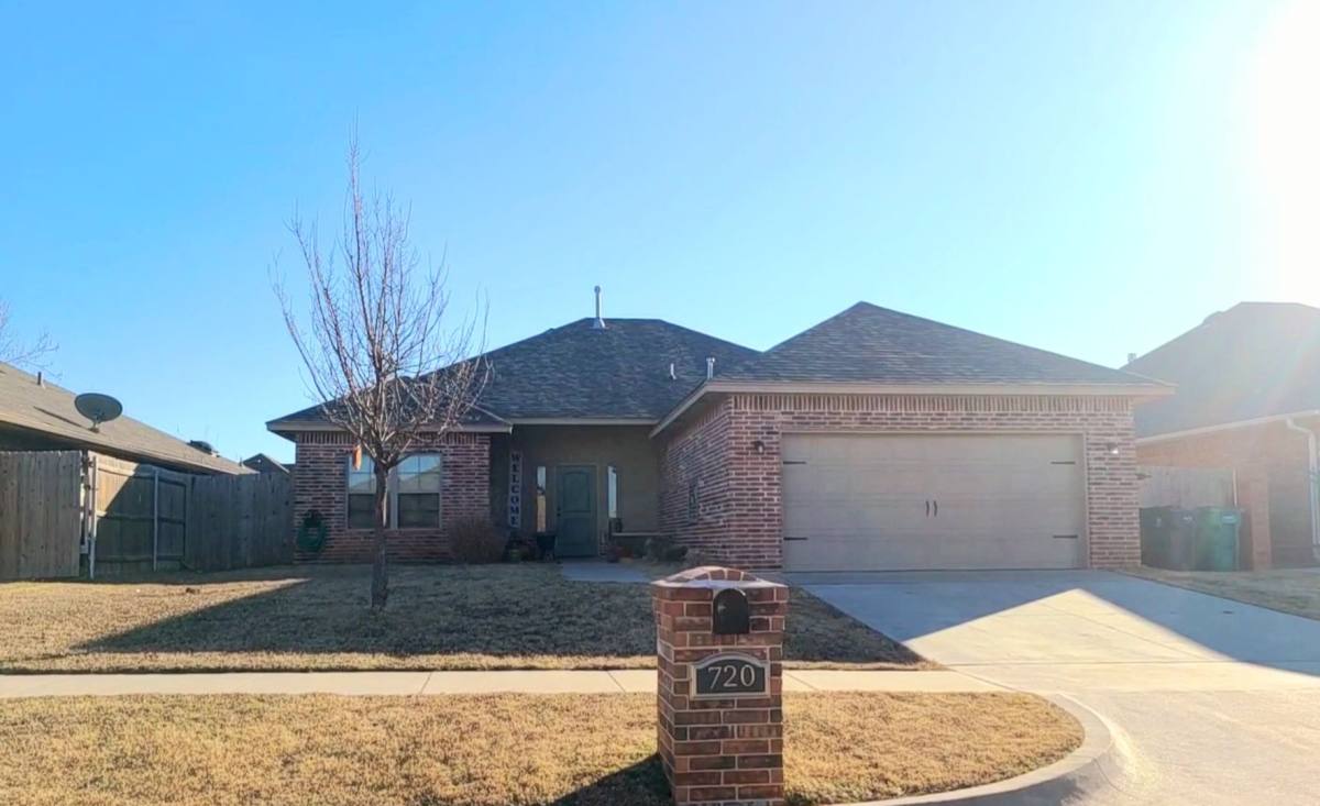 House for rent at 720 SW 149th Place, Oklahoma City, OK 73170