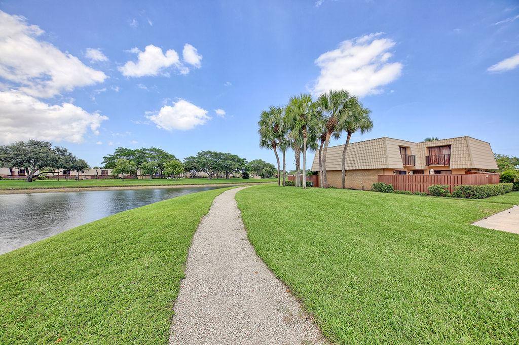 Apartment for rent at 5731 57th Way, West Palm Beach, FL 33409
