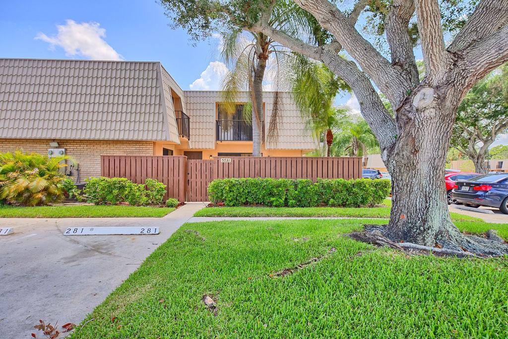 Apartment for rent at 5731 57th Way, West Palm Beach, FL 33409