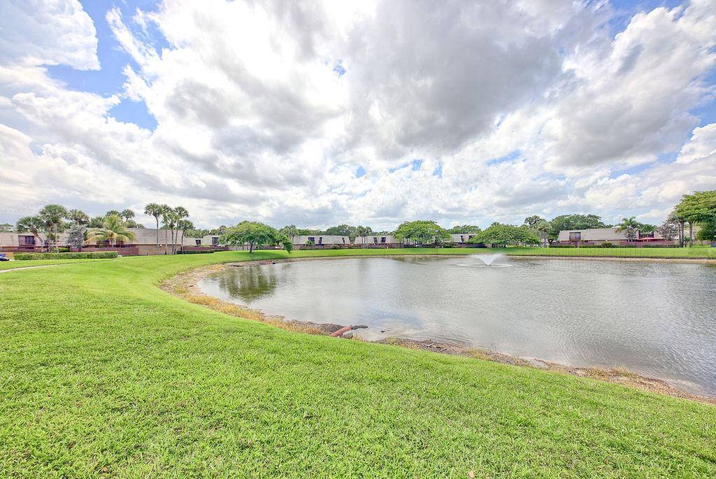 Apartment for rent at 5731 57th Way, West Palm Beach, FL 33409