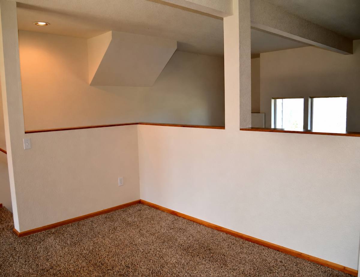 Townhouse for rent at 5450 SW Windflower Ave, Corvallis, OR 97330