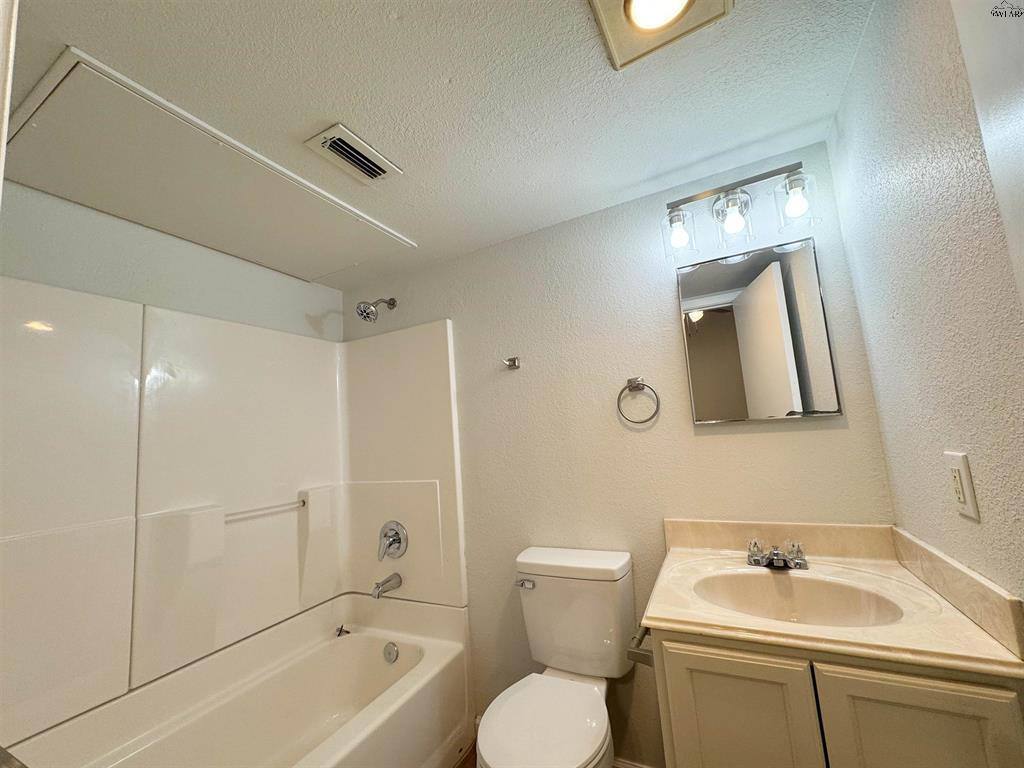 Apartment for rent at 4621 Johnson Rd, Wichita Falls, TX 76310