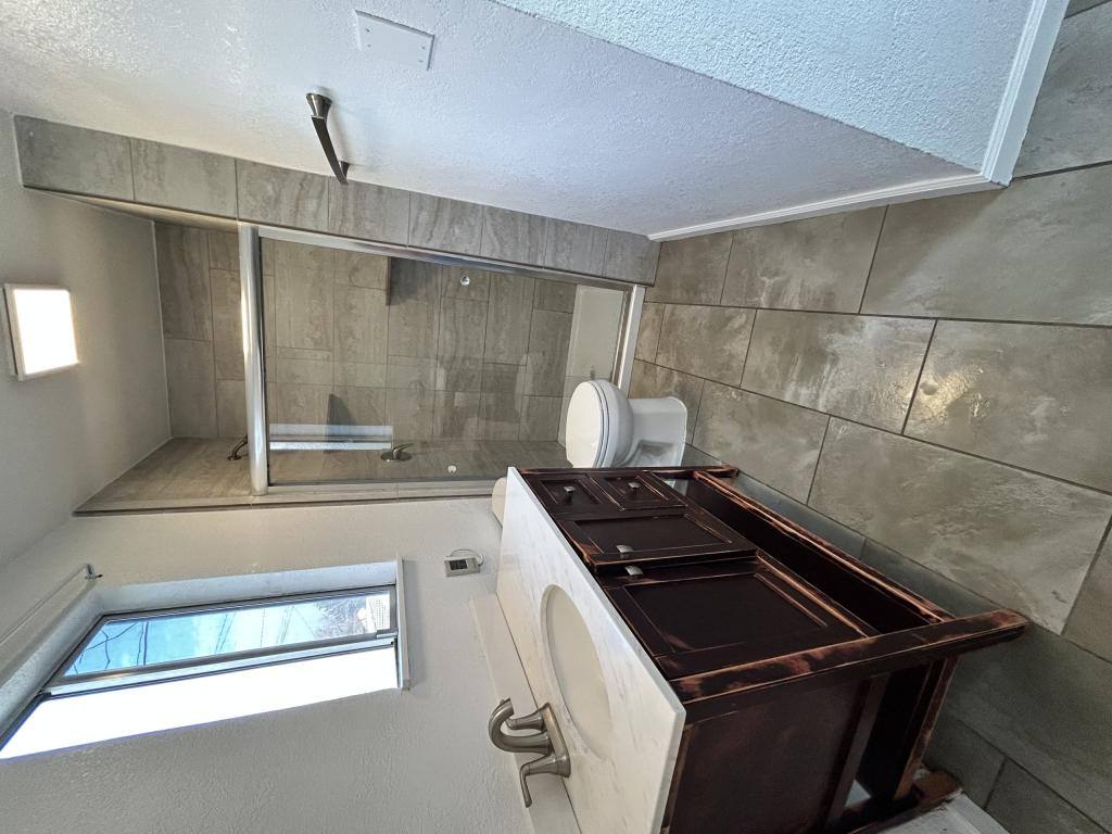 House for rent at 1809 Idalou Ave, Modesto, CA 95350