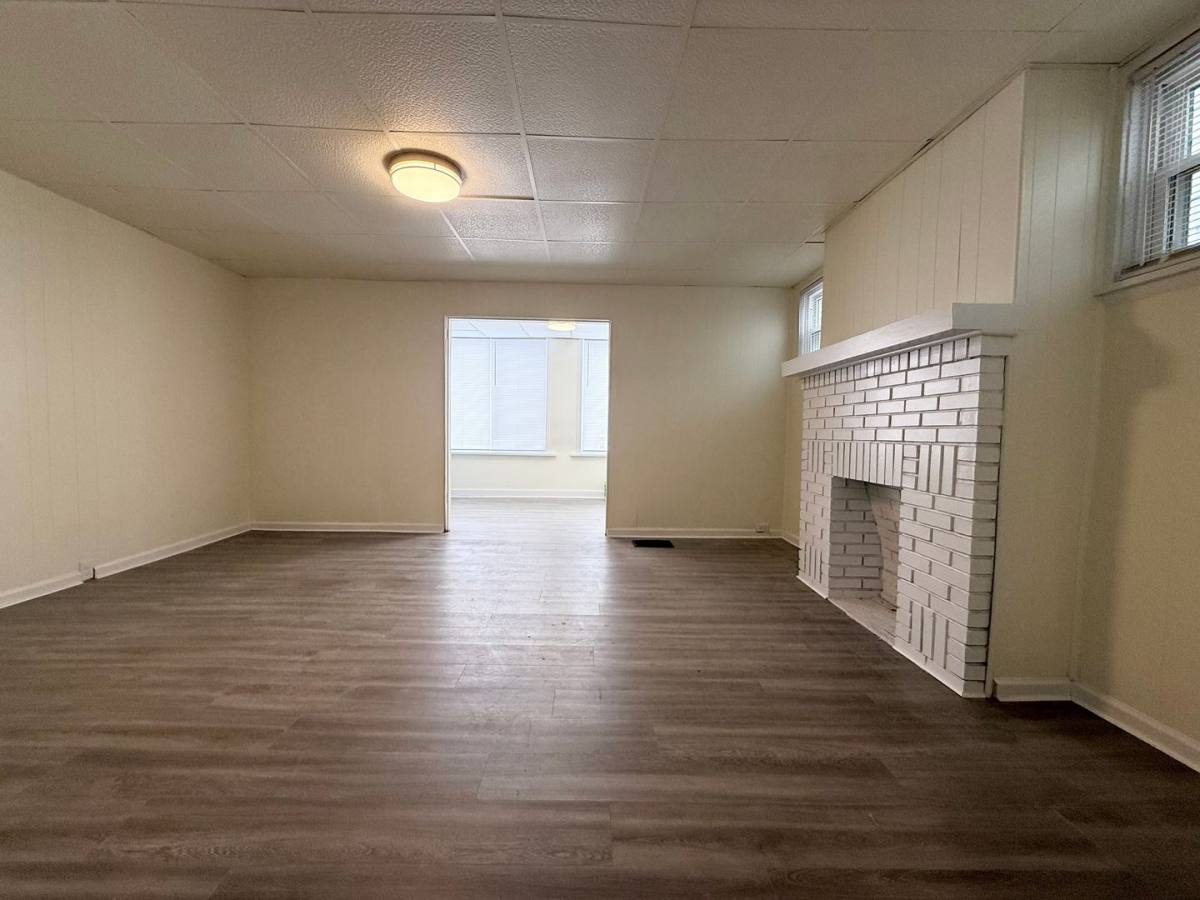 Apartment for rent at 323 McKinley, Pittsburgh, PA 15210