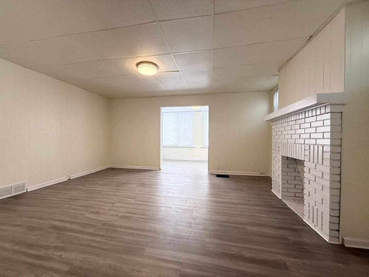Apartment for rent at 323 McKinley, Pittsburgh, PA 15210