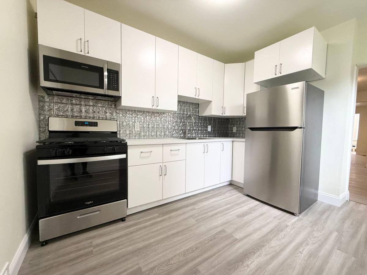 Apartment for rent at 323 McKinley, Pittsburgh, PA 15210