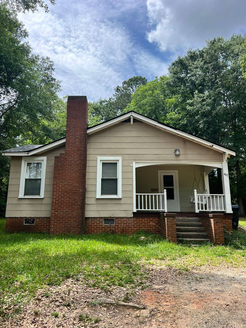 House for rent at 403 Concord Rd, Anderson, SC 29621