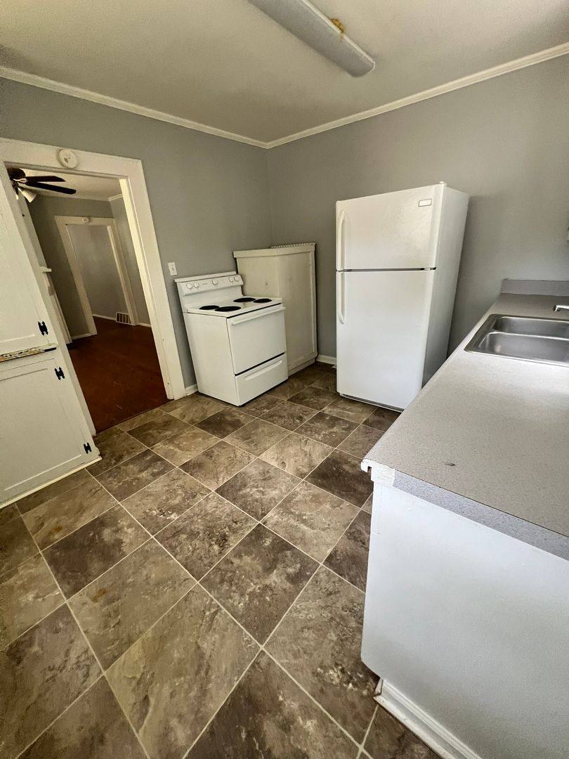 House for rent at 403 Concord Rd, Anderson, SC 29621